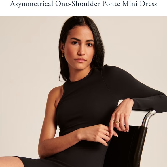 Abercrombie and Fitch asymmetrical one shoulder”Ponte dress” NWT 👗 - Picture 2 of 8